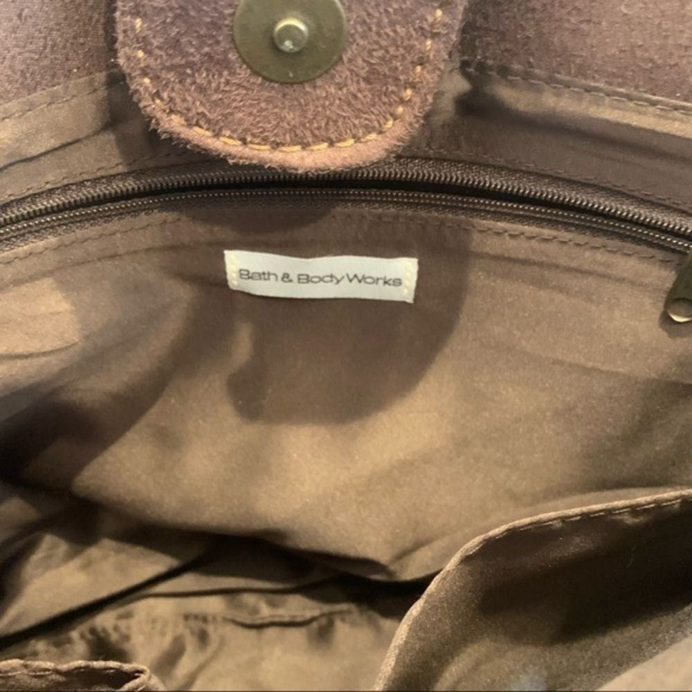 Bath & Bodywork’s Brown Faux‎ Fur Purse - Picture 15 of 15